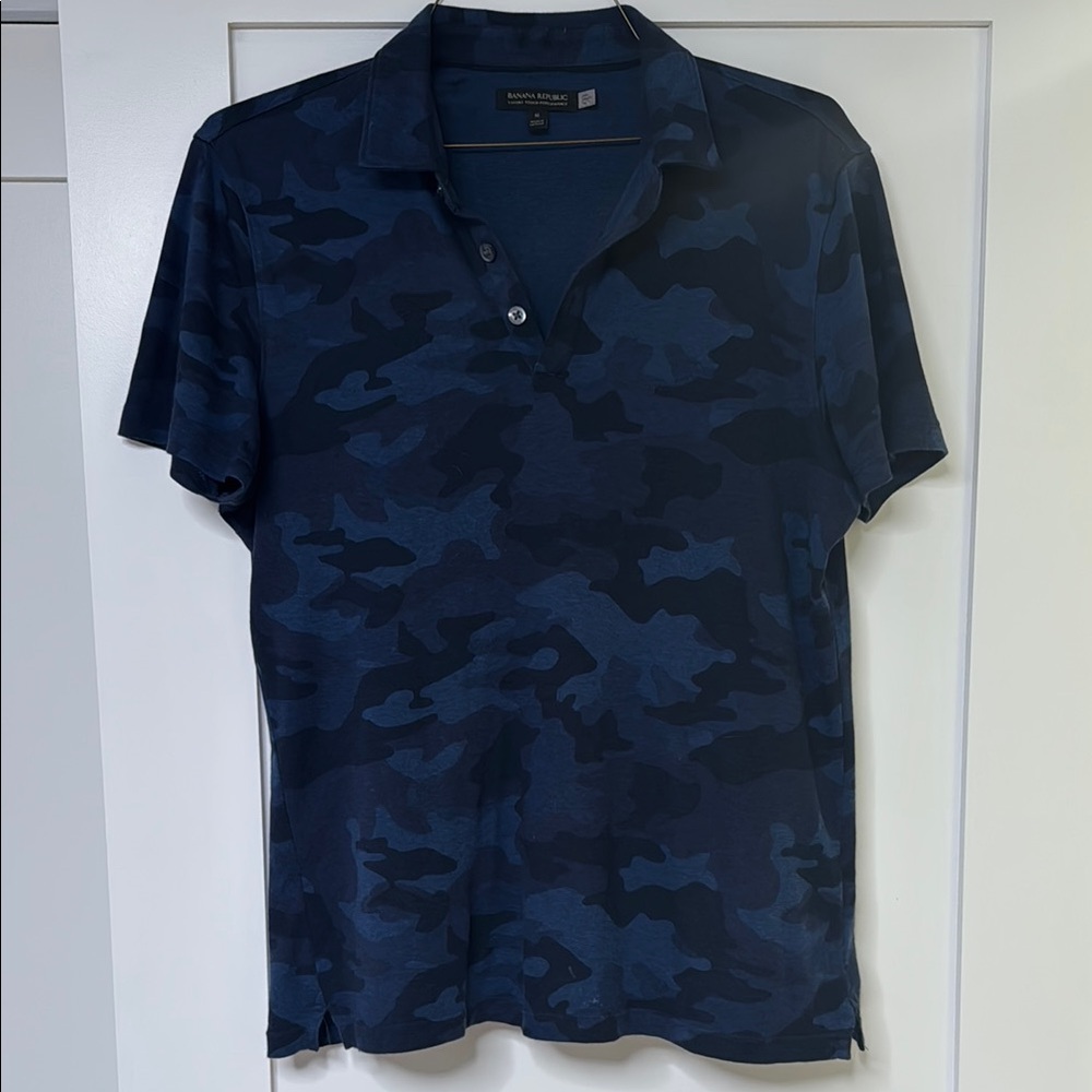 Banana Republic Men's Blue Camouflage Polo Shirt